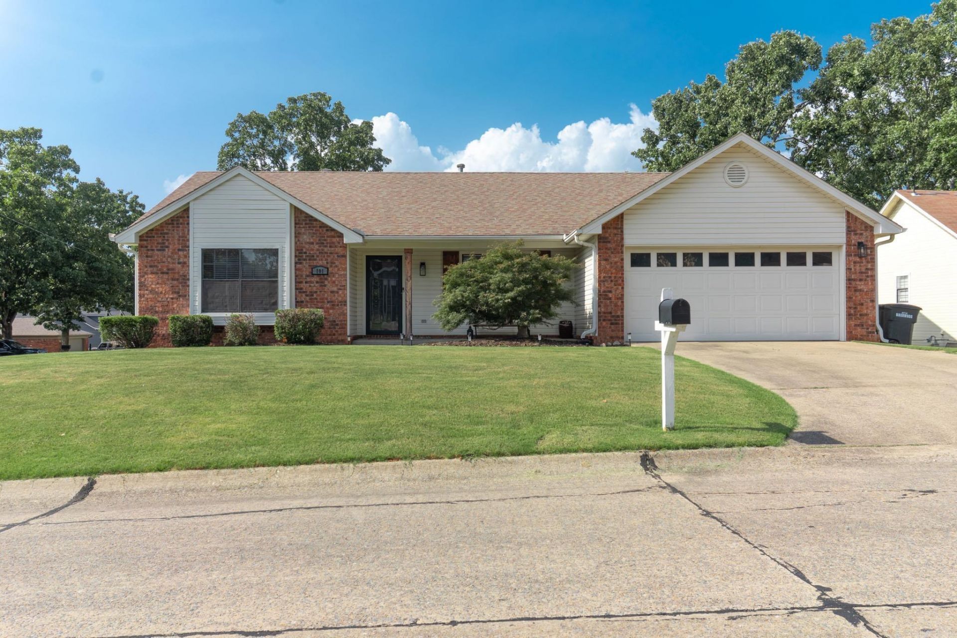 101 Cedarwood Drive Sherwood, AR 72120