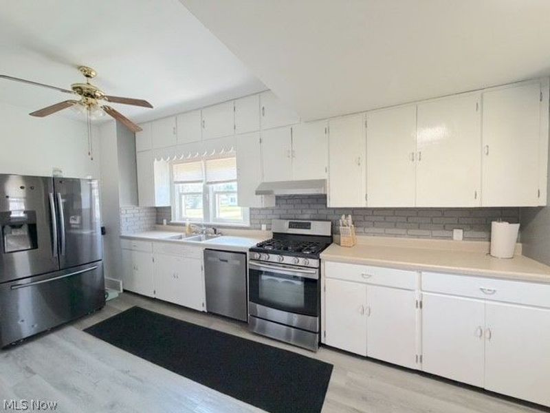 450 Barnett Avenue, Newcomerstown, OH 43832 Photo 11