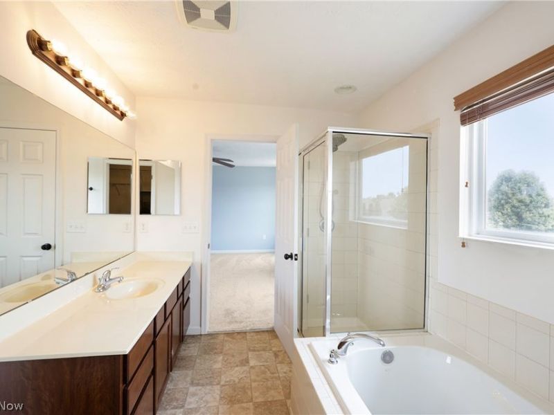 5028 Dayflower Drive, Tipp City, OH 45371 Photo 13