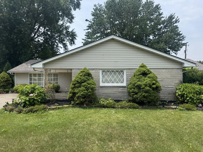 107 Thomaston Trail, Springfield, OH 45503 Photo 2