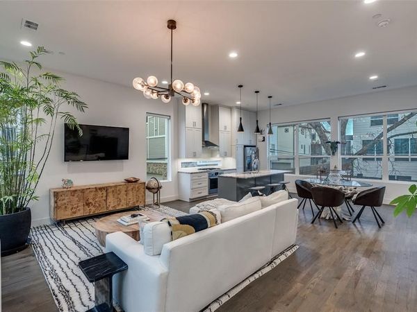 5915 Lindell Avenue, Unit 105, Dallas, TX 75206