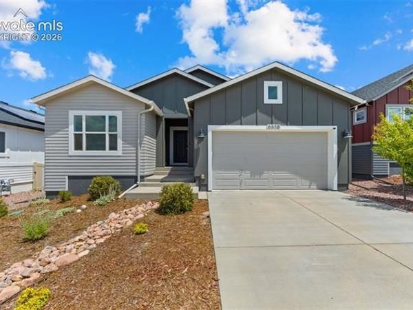 6618 Cumbre Vista Way, Colorado Springs, CO 80924