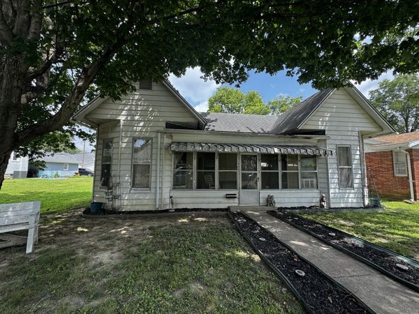 507 W South Street , Pinckneyville, IL 62274