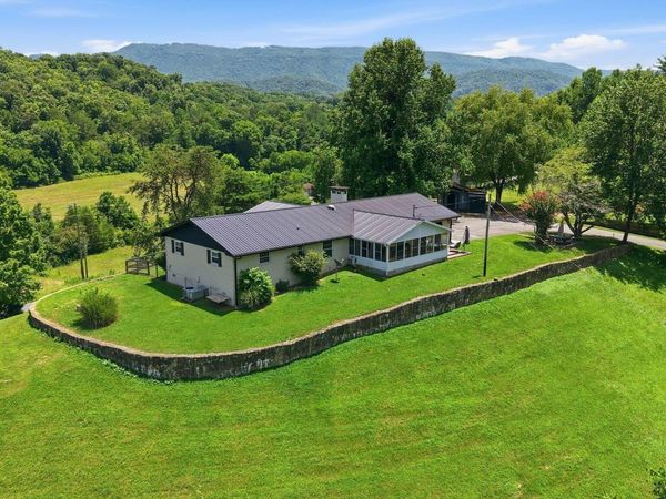 1317 Dupont Road , Seymour, TN 37865