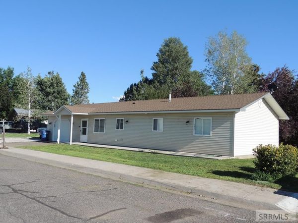 790 E Targhee Street, ST ANTHONY, ID 83445