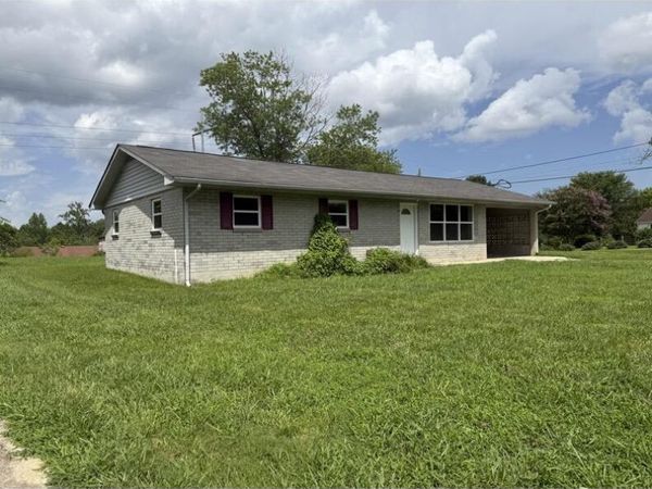 395 Price Circle, Spring City, TN 37381