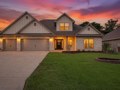 6193 Cherry Hill Circle Pace, FL 32571