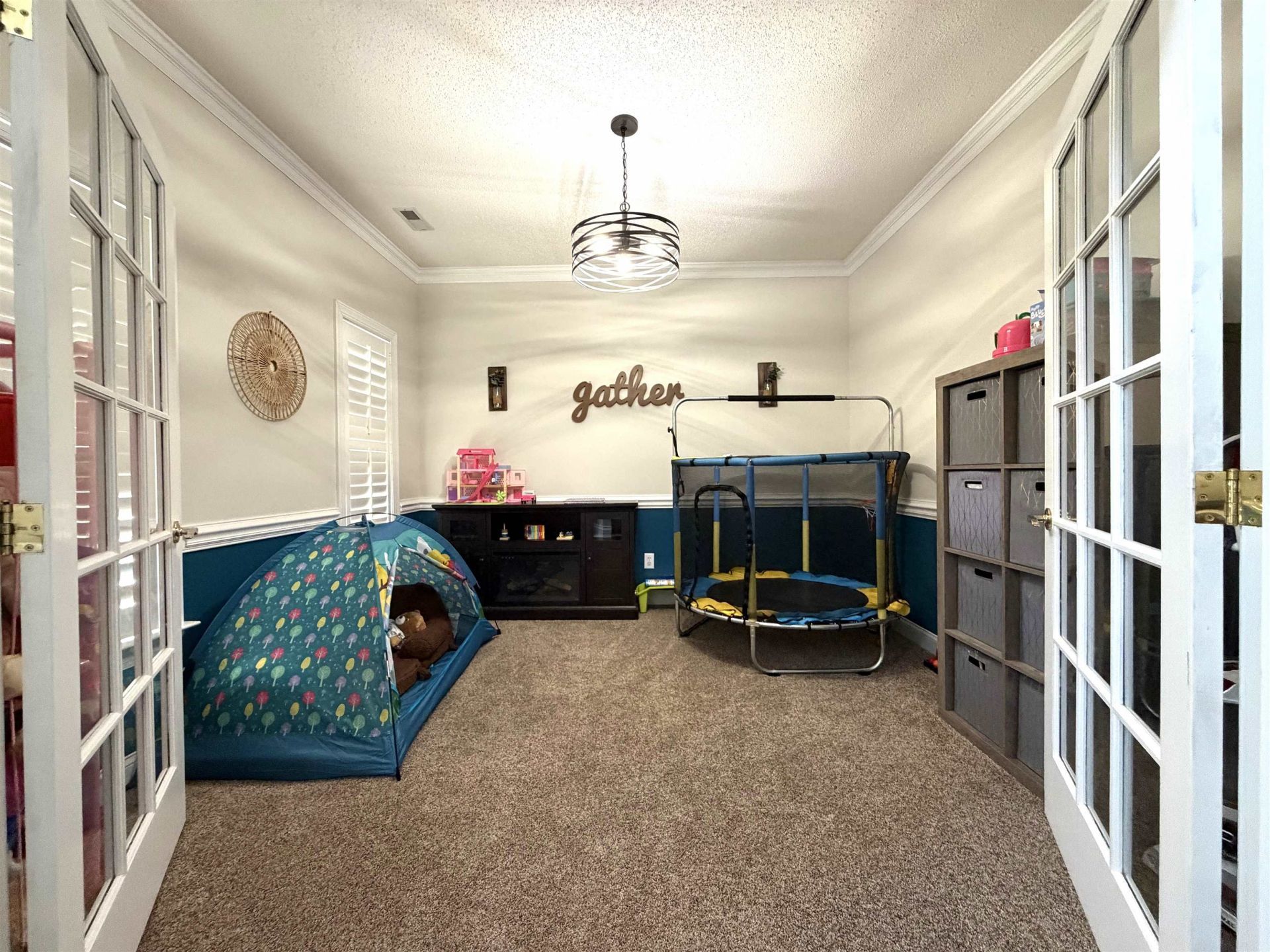 4009 Edenborough Dr.  Photo 8