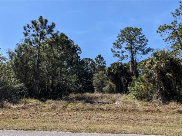 8026 Rolling CIR , LABELLE, FL 33935