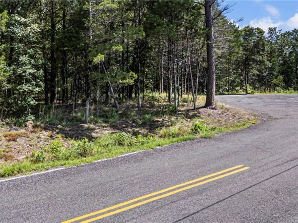 553 Apple Lane , Russellville, AR 72802