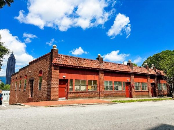 530 Parkway Drive NE, Atlanta, GA 30308