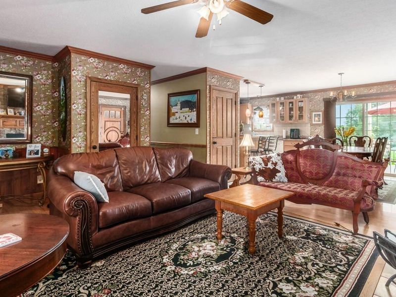 71 Queensway Court, Howard, OH 43028 Photo 3