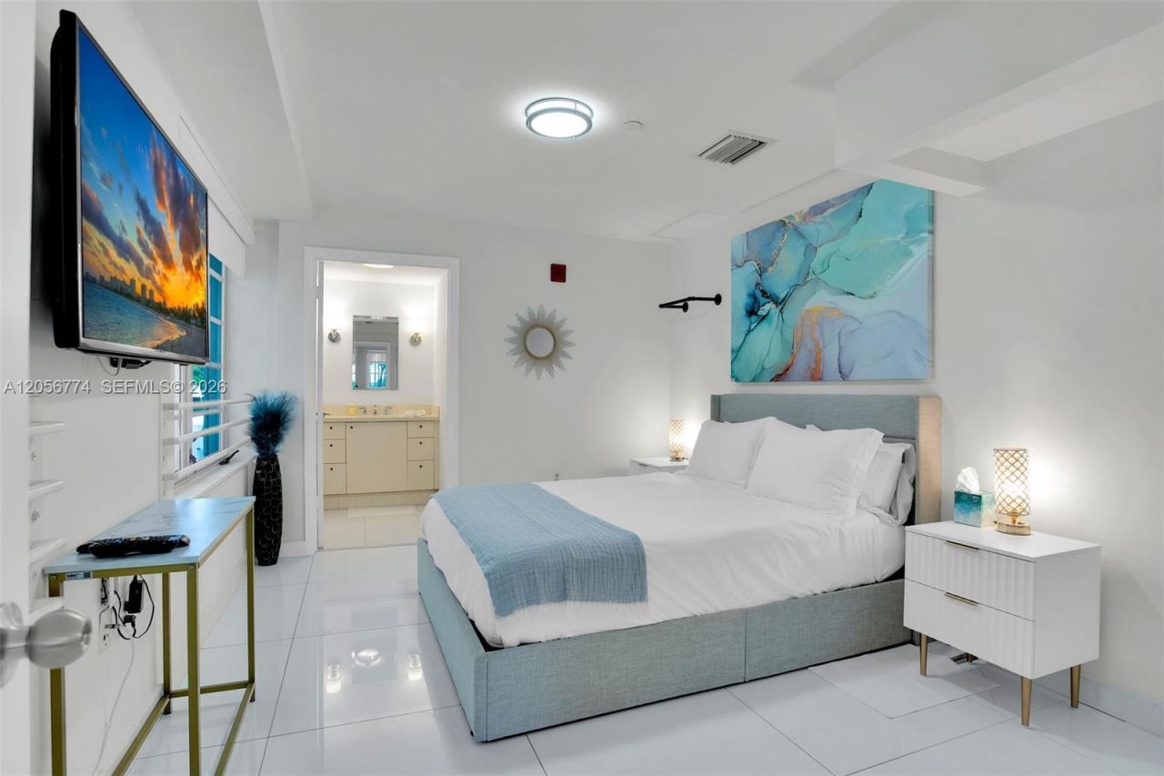 1250 Ocean Dr , Unit 2N, Miami Beach, FL 33139 Photo