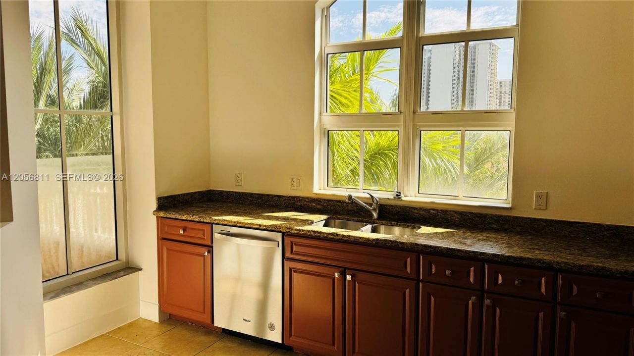 3001 NE 185th St , Unit 431, Aventura, FL 33180 Photo