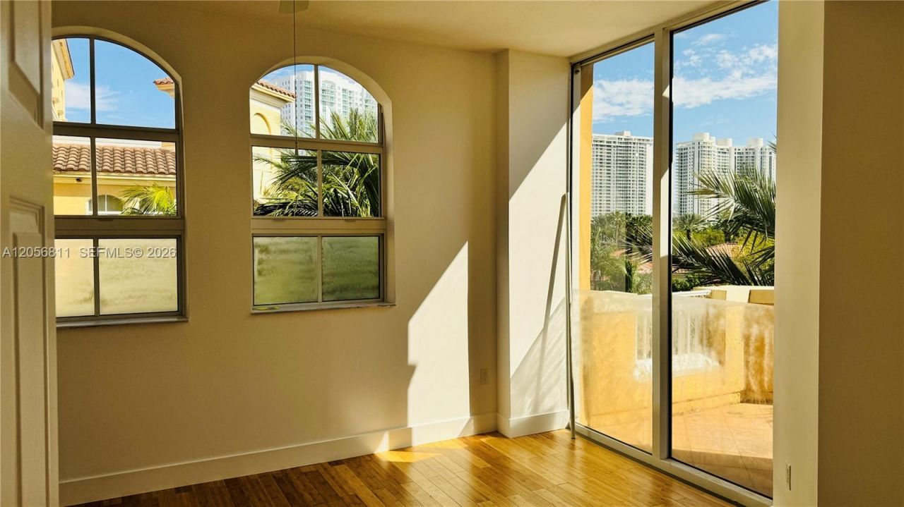 3001 NE 185th St , Unit 431, Aventura, FL 33180 Photo