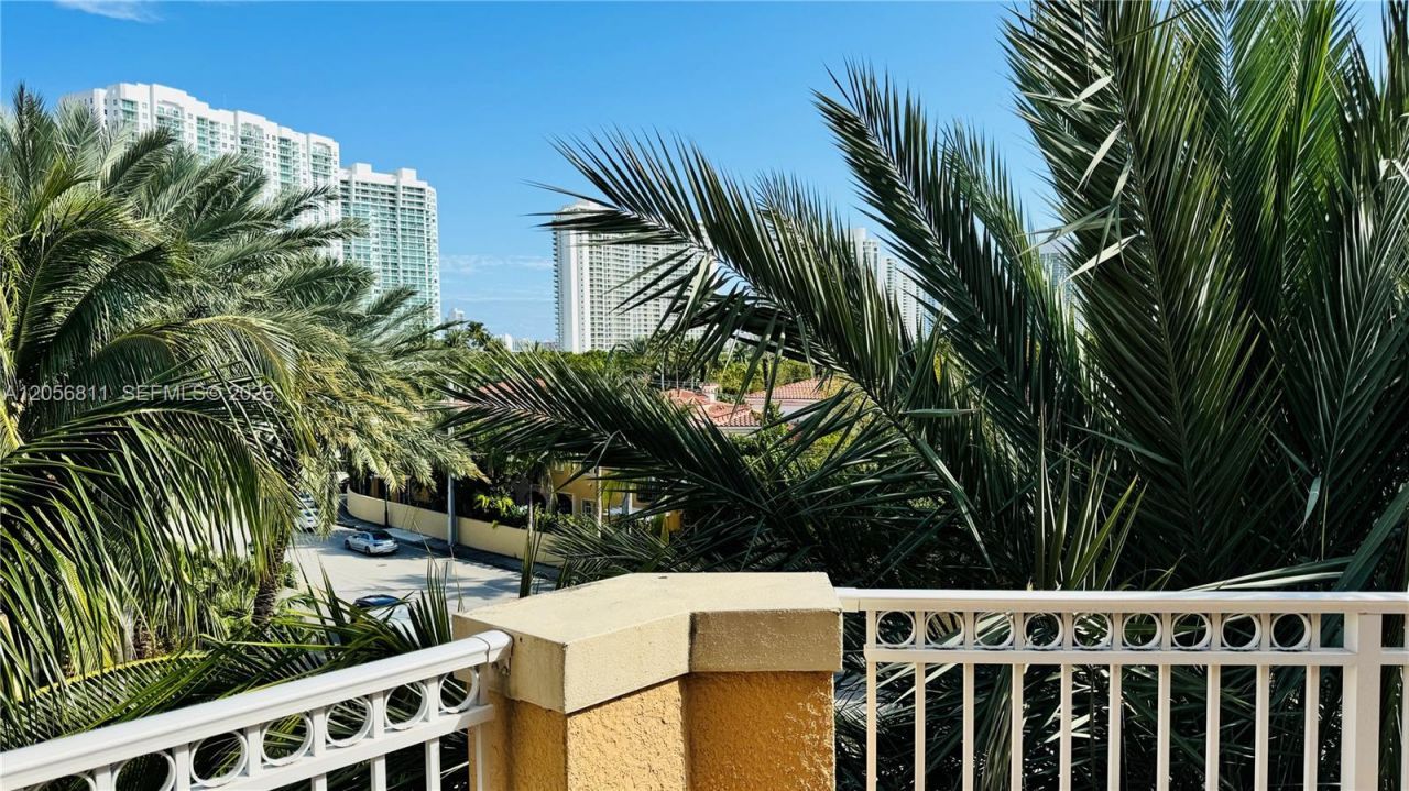 3001 NE 185th St , Unit 431, Aventura, FL 33180 Photo