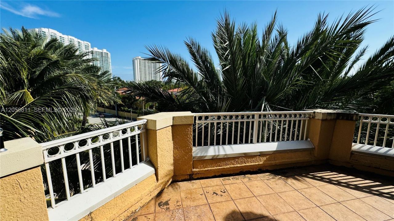 3001 NE 185th St , Unit 431, Aventura, FL 33180 Photo
