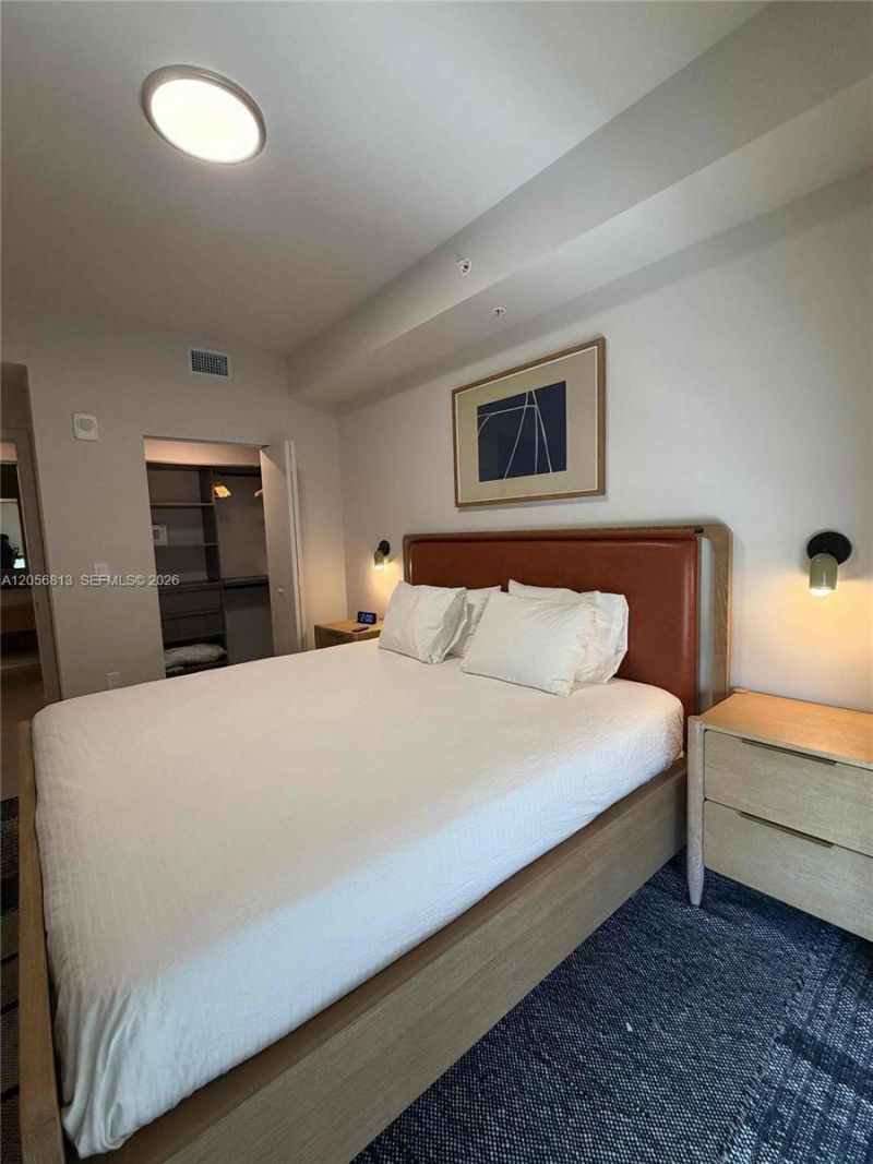 11 NE 6th St, Unit 705, Miami, FL 33132 Photo