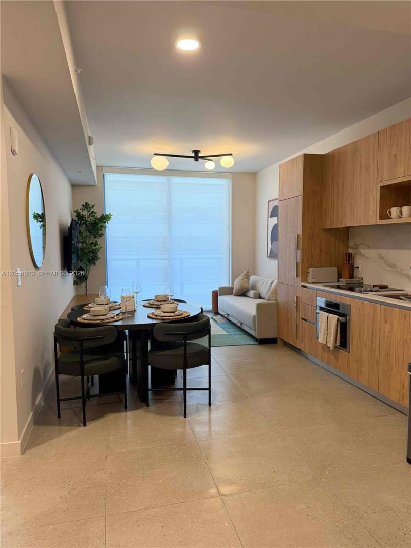 11 NE 6th St, Unit 705, Miami, FL 33132 Photo