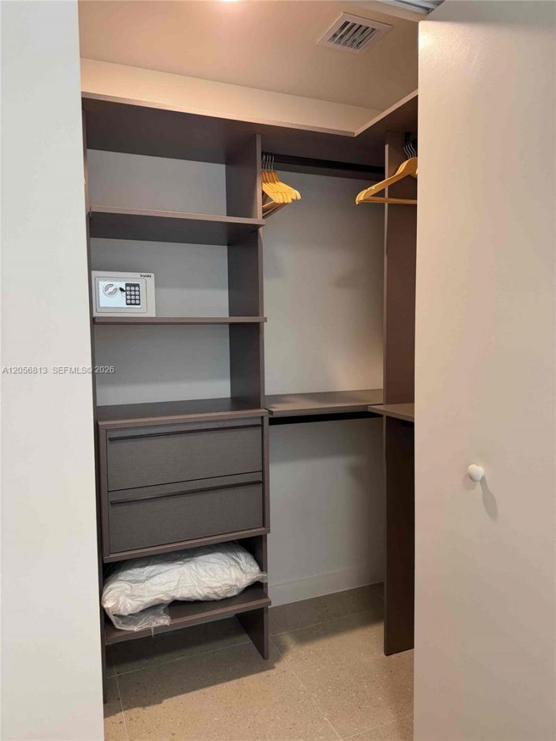 11 NE 6th St, Unit 705, Miami, FL 33132 Photo