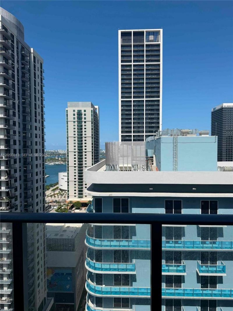 11 NE 6th St, Unit 705, Miami, FL 33132 Photo