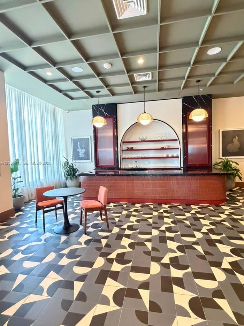 11 NE 6th St, Unit 705, Miami, FL 33132 Photo