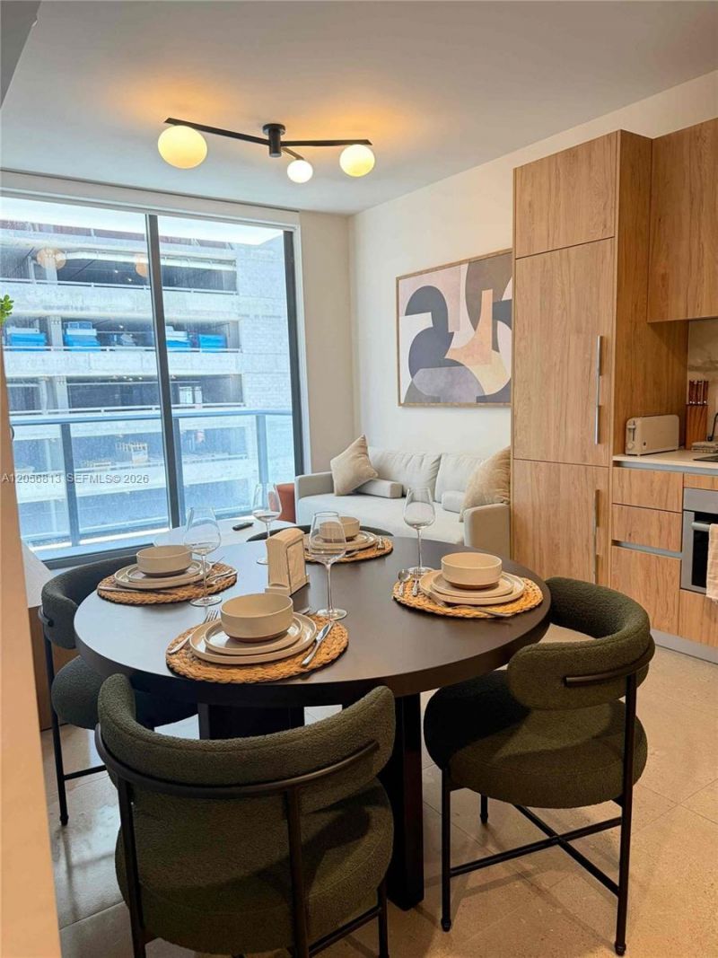 11 NE 6th St, Unit 705, Miami, FL 33132 Photo