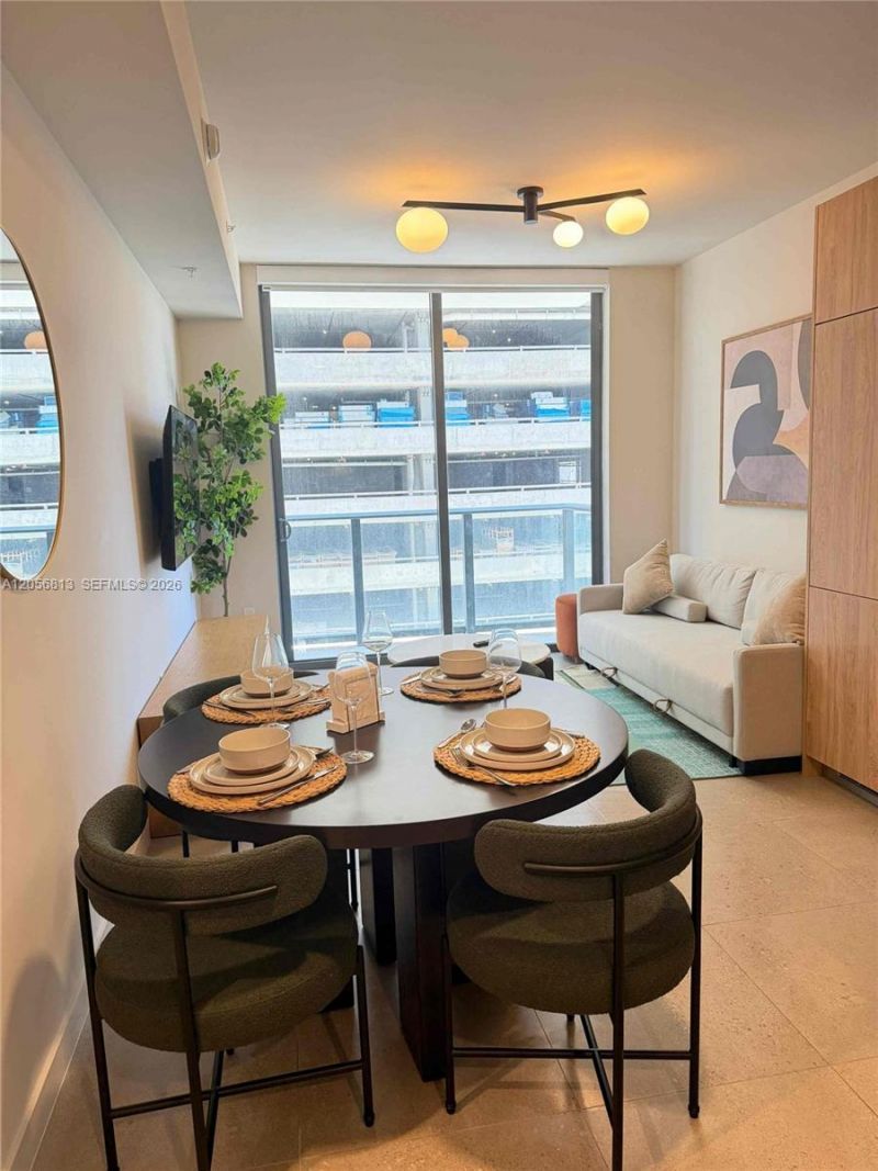 11 NE 6th St, Unit 705, Miami, FL 33132 Photo