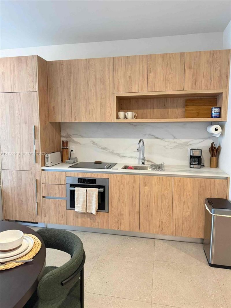 11 NE 6th St, Unit 705, Miami, FL 33132 Photo