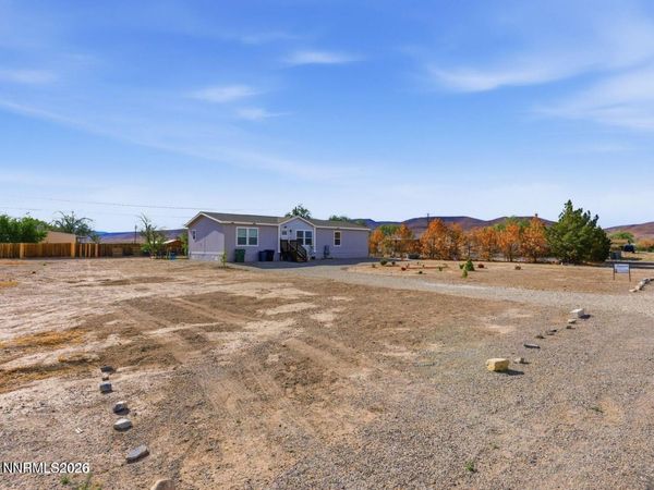 2815 Pueblo Street, Silver Springs, NV 89429