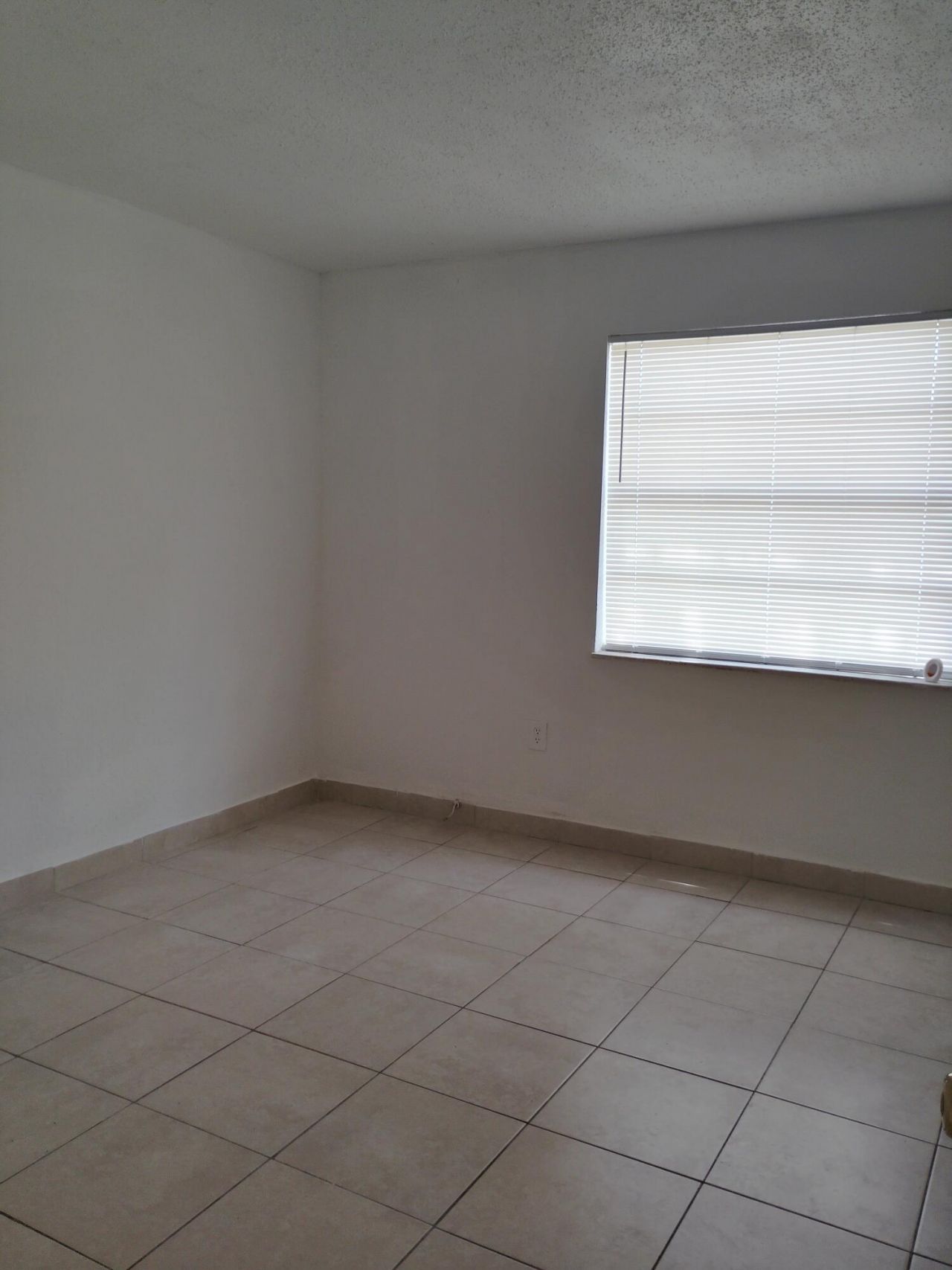 407 Executive Center Drive, Unit 110, West Palm Beach, FL 33401 Photo