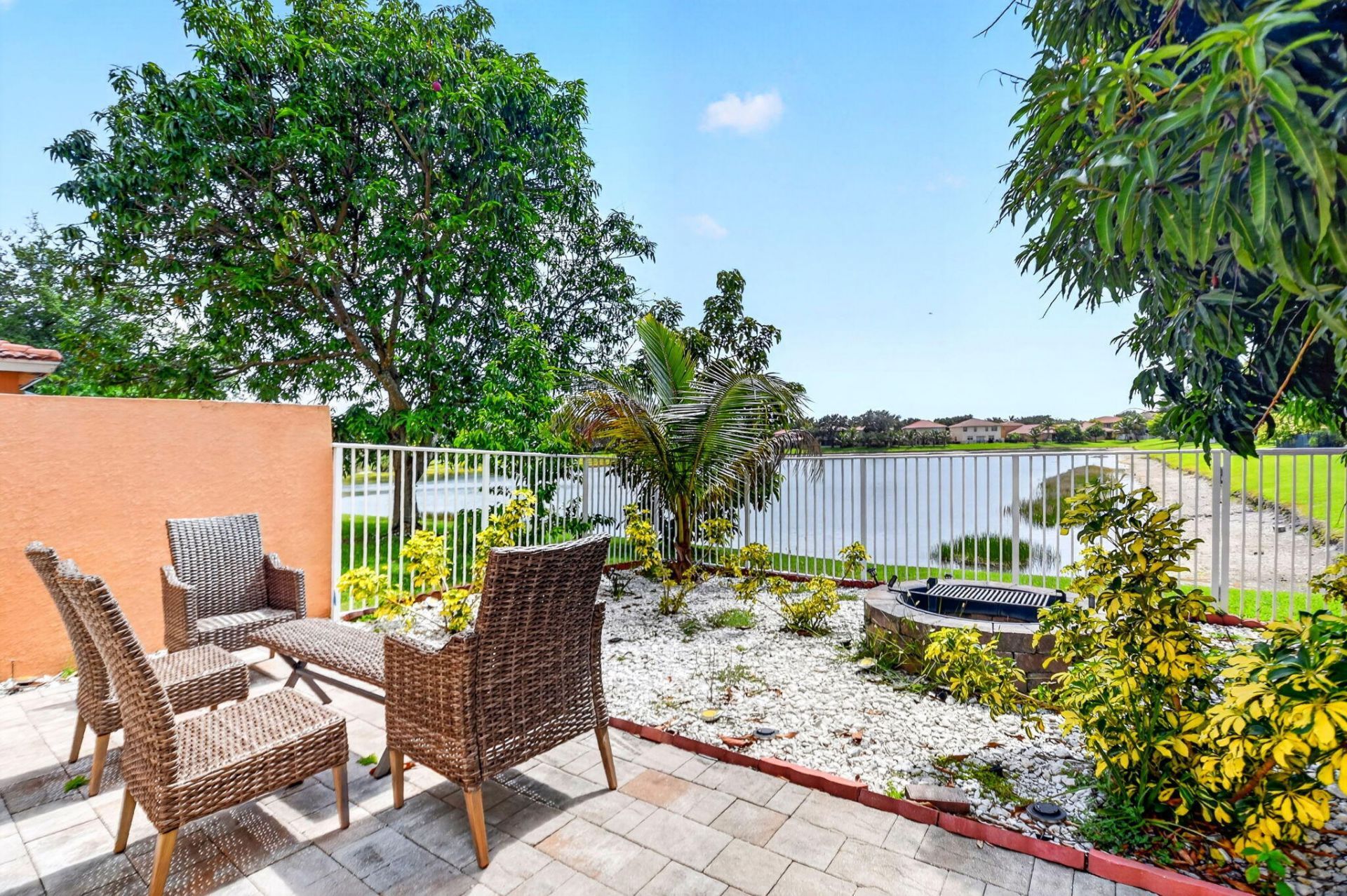 809 Triana Street, West Palm Beach, FL 33413 Photo