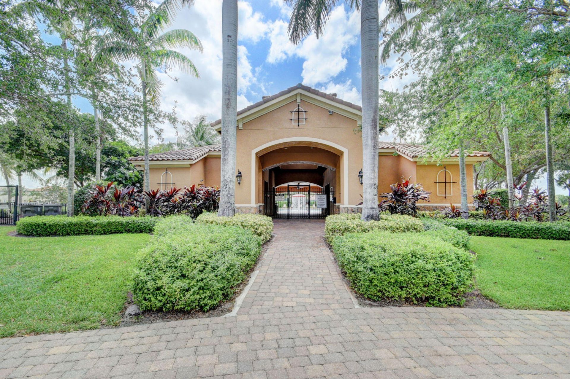 809 Triana Street, West Palm Beach, FL 33413 Photo