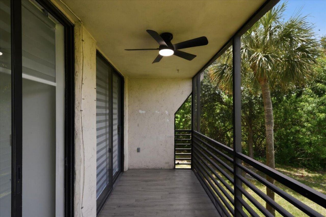 6301 N University Drive, Unit 206, Tamarac, FL 33321 Photo