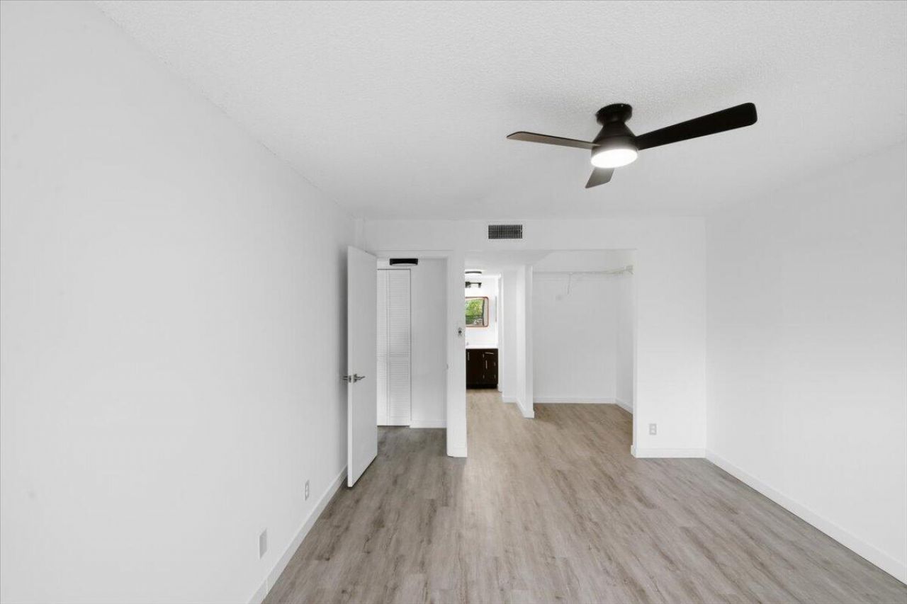 6301 N University Drive, Unit 206, Tamarac, FL 33321 Photo