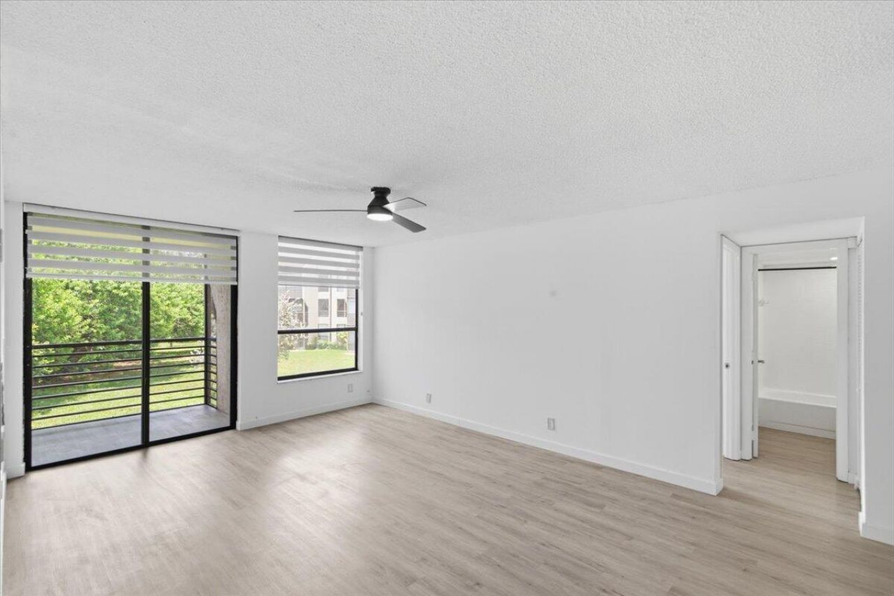 6301 N University Drive, Unit 206, Tamarac, FL 33321 Photo
