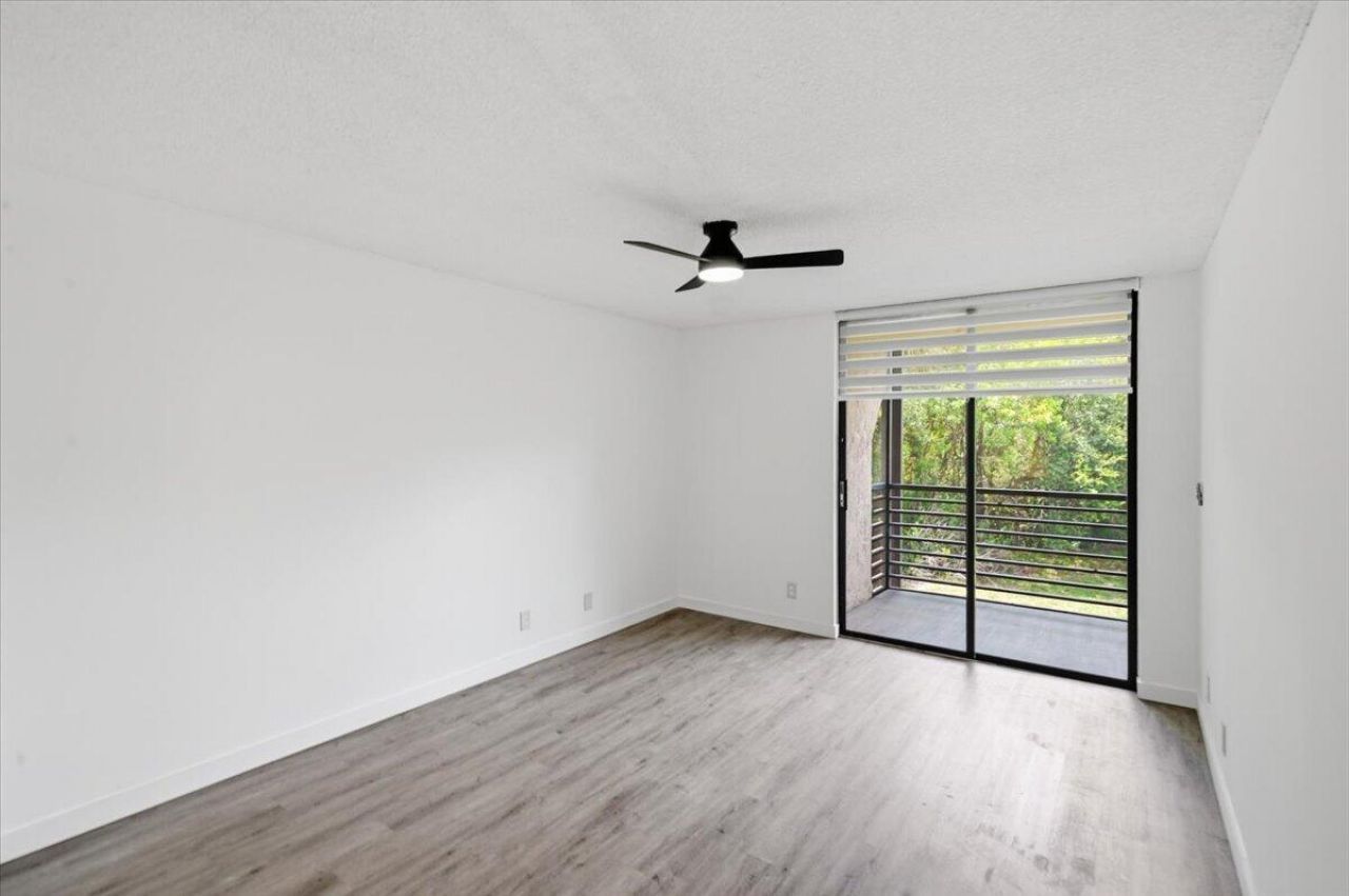 6301 N University Drive, Unit 206, Tamarac, FL 33321 Photo