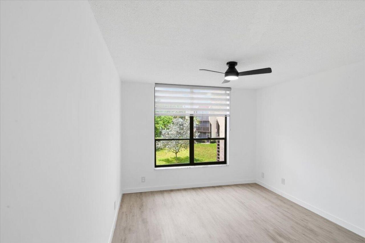 6301 N University Drive, Unit 206, Tamarac, FL 33321 Photo