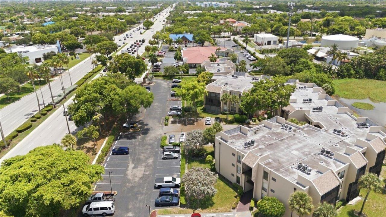 6301 N University Drive, Unit 206, Tamarac, FL 33321 Photo