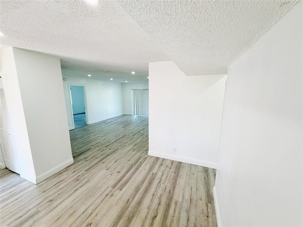 2710 Riverside Drive, Unit 201-A, Coral Springs, FL 33065 Photo