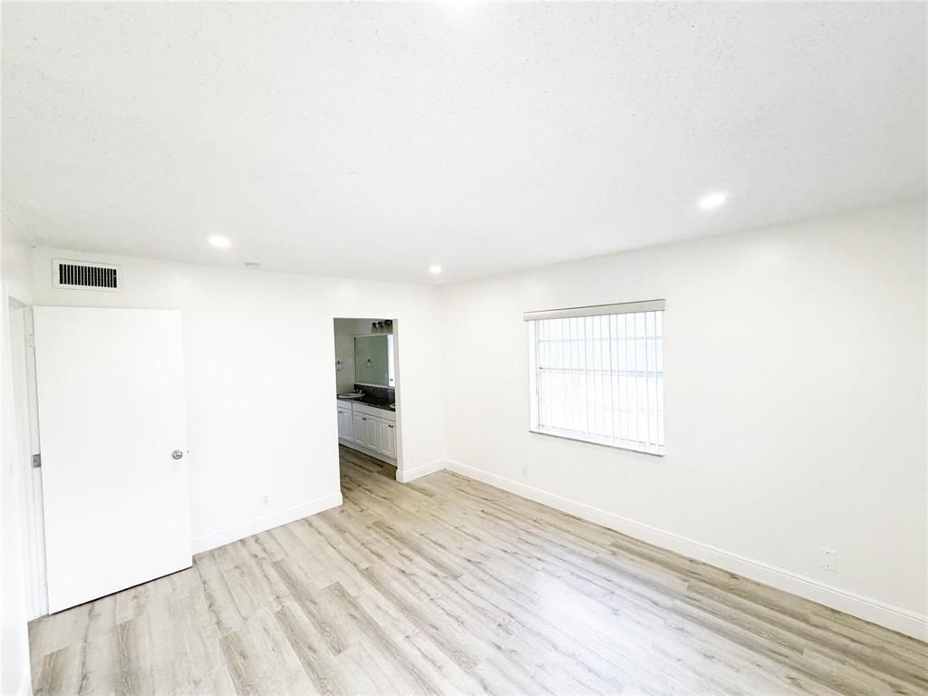 2710 Riverside Drive, Unit 201-A, Coral Springs, FL 33065 Photo