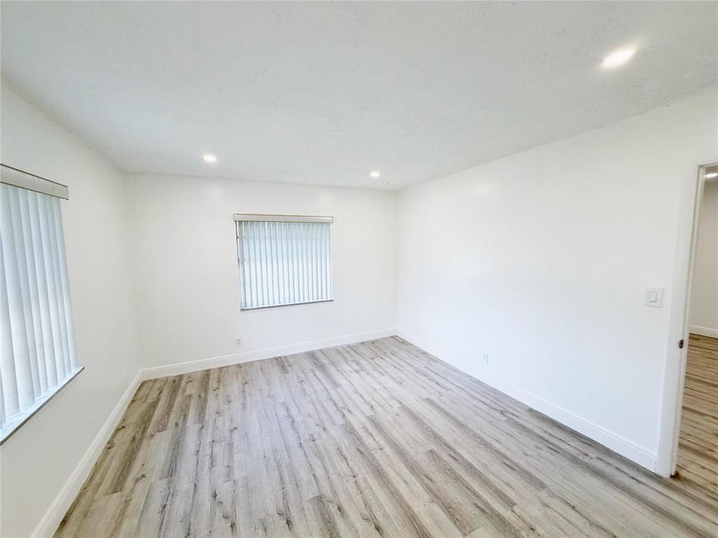 2710 Riverside Drive, Unit 201-A, Coral Springs, FL 33065 Photo