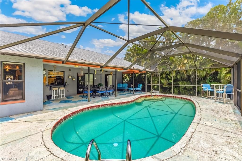 10099 Tropical Dr, Bonita Springs, FL 34135 Photo