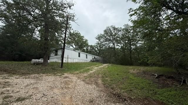 398 Laura Ln, Bastrop, TX 78602 Main Photo