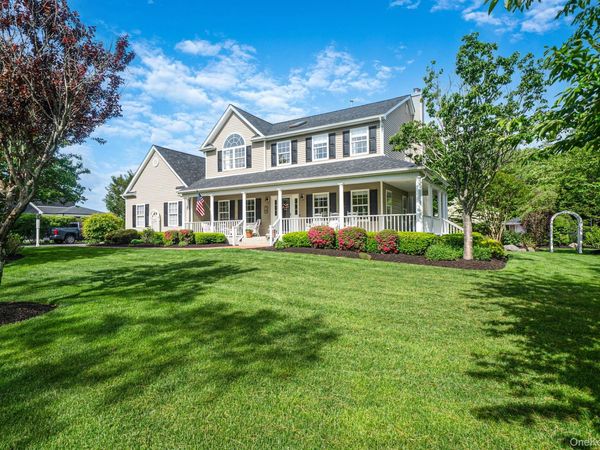 19 Sweetgum Lane , Miller Place, NY 11764