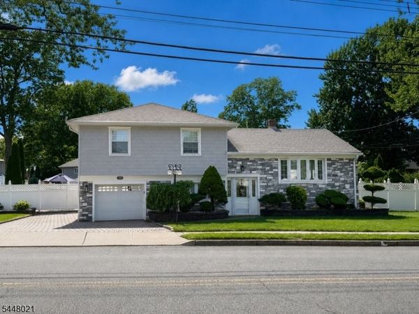 118 Liberty St, Clark, NJ 07066