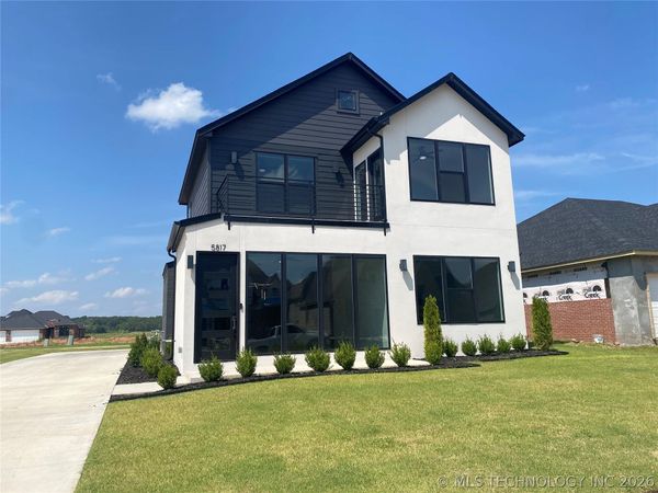 5817 E 126th Place S, Bixby, OK 74008