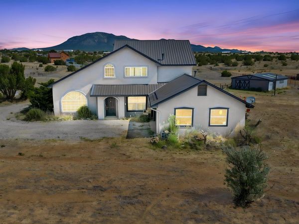 95 W Hill Ranch Road , Edgewood, NM 87015