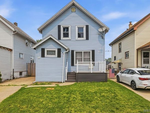 194 Dunlop Avenue , Tonawanda, NY 14150