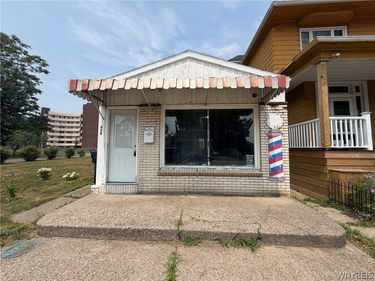 624 Ridge Road , Buffalo, NY 14218